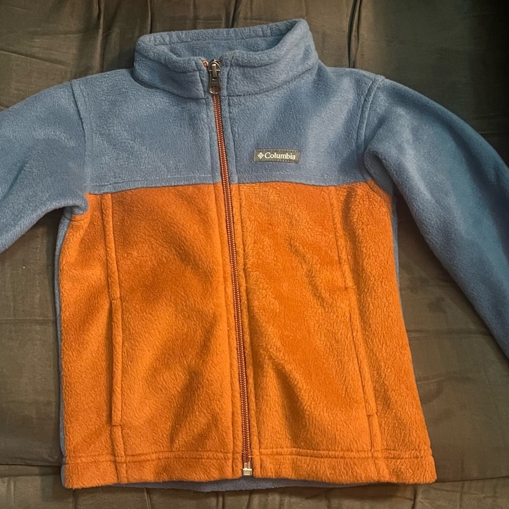 3T Columbia zip up sweatshirt.